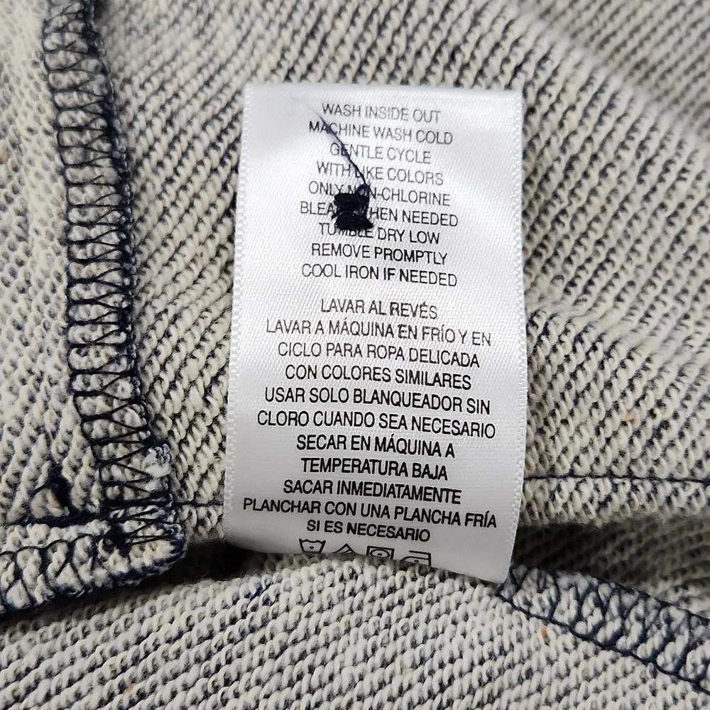 Sweater - Picture 7 of 8